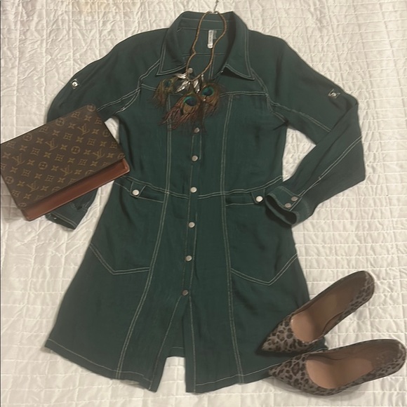 Mür Mür Dresses & Skirts - **REDUCED** Flirty Lil Mür Mür Dress!